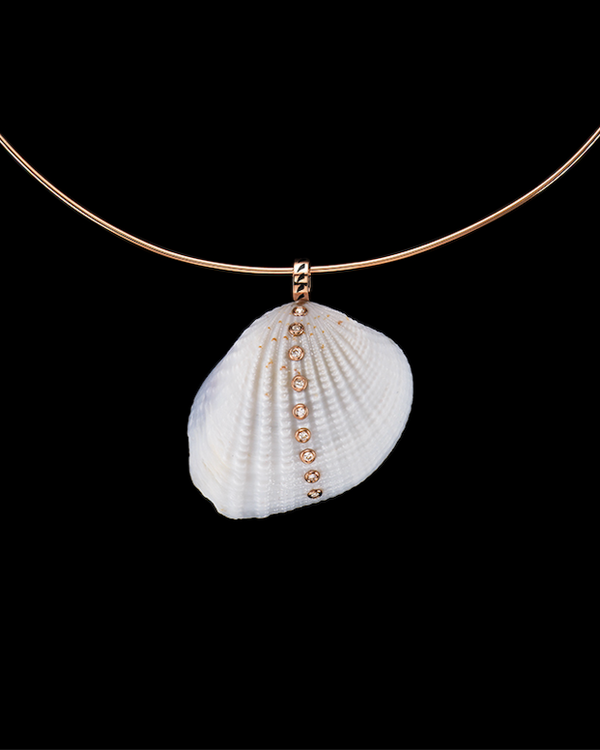 Edul Shell  Pendant with Diamonds