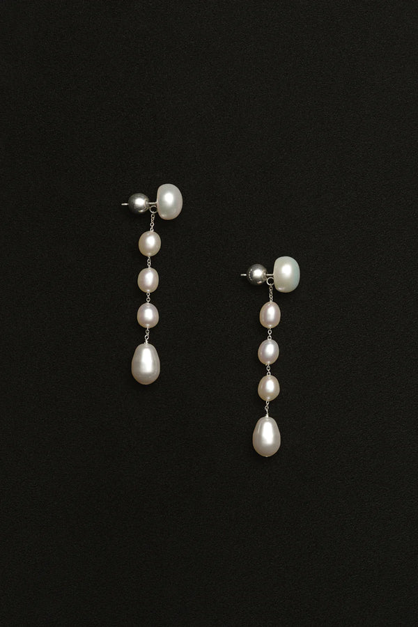 Small Passante Earrings - White Pearl
