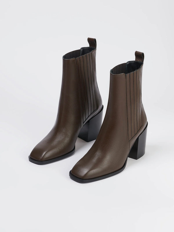 Nat Calf Leather Boot - Moka