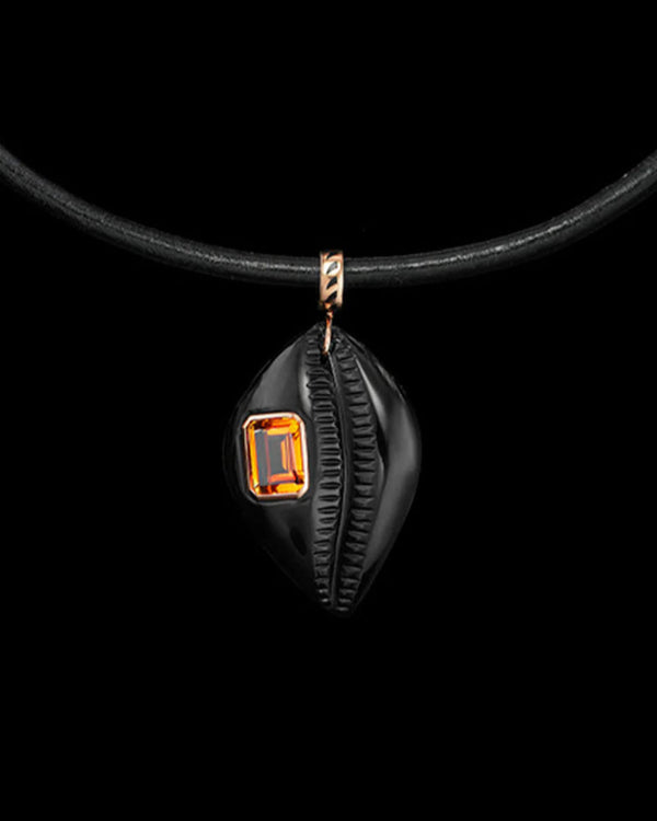 Medio Cowry Pendant - Onyx & Citrine