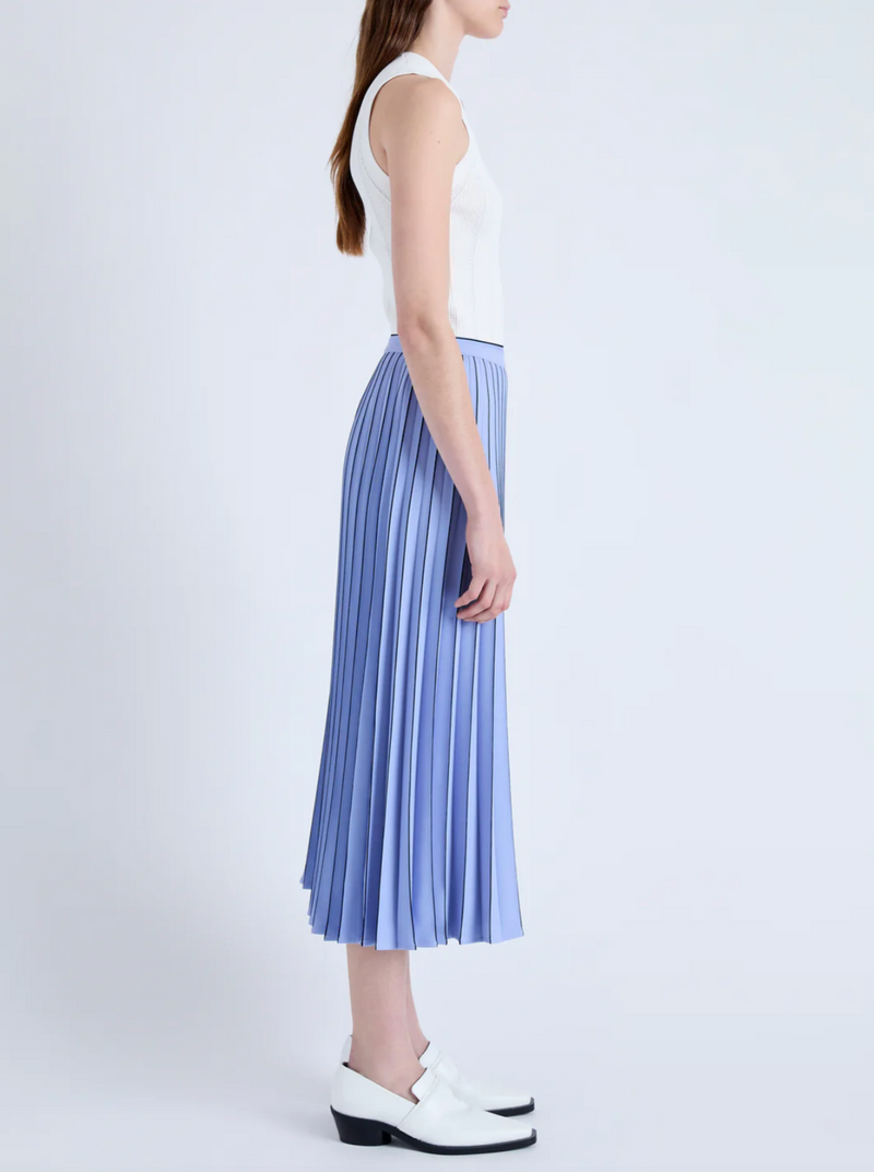 Pleated Miles Skirt in Crepe - Pale Iris/Black