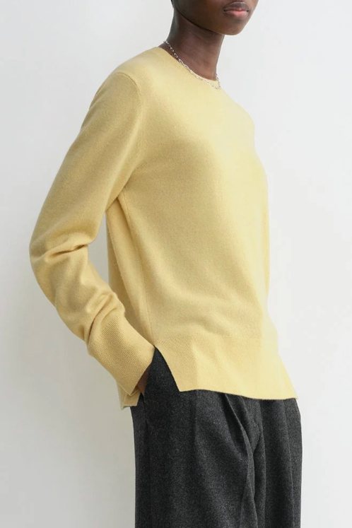 Crewneck Cashmere Knit - Soft Yellow