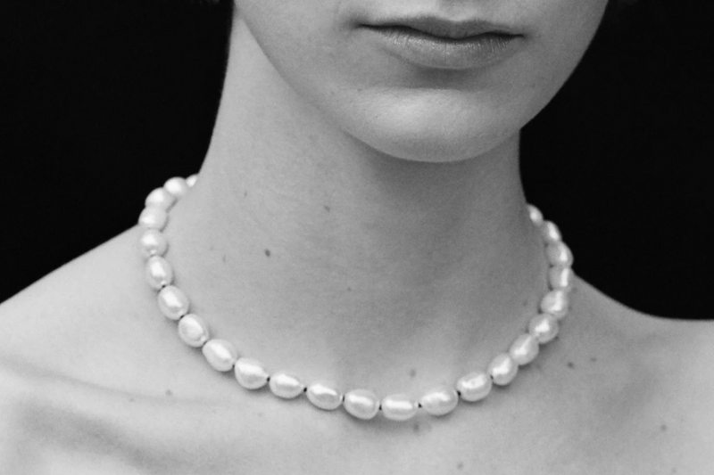 Simple Baroque Pearl Collar - Silver/Pearl