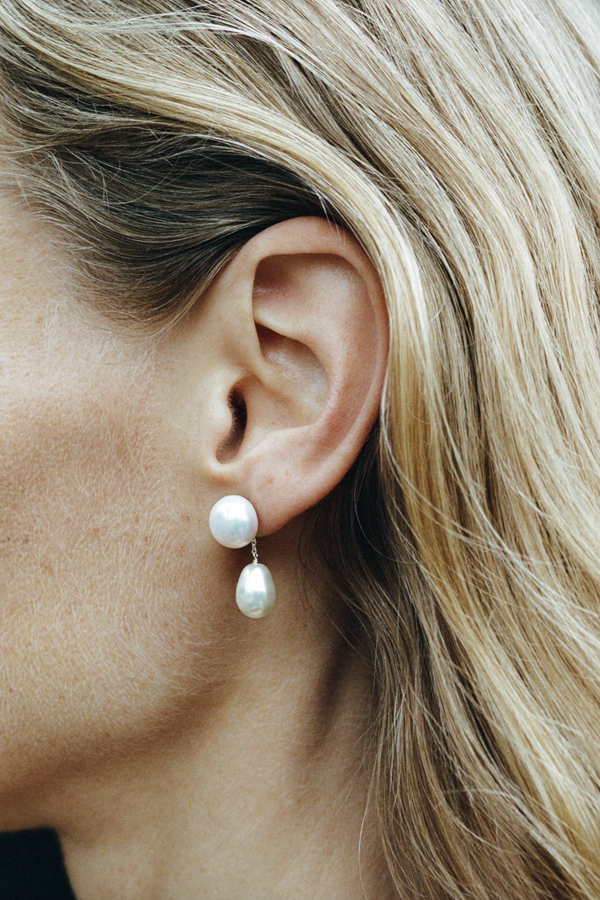 Small Eleanor Earrings - White Pearl