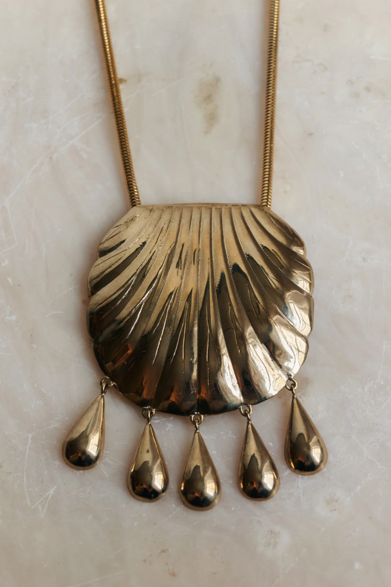 Petra Shell Pendant - Brass