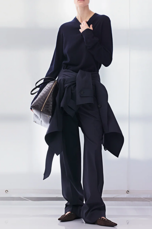 Classic V-Neck Knit - Navy