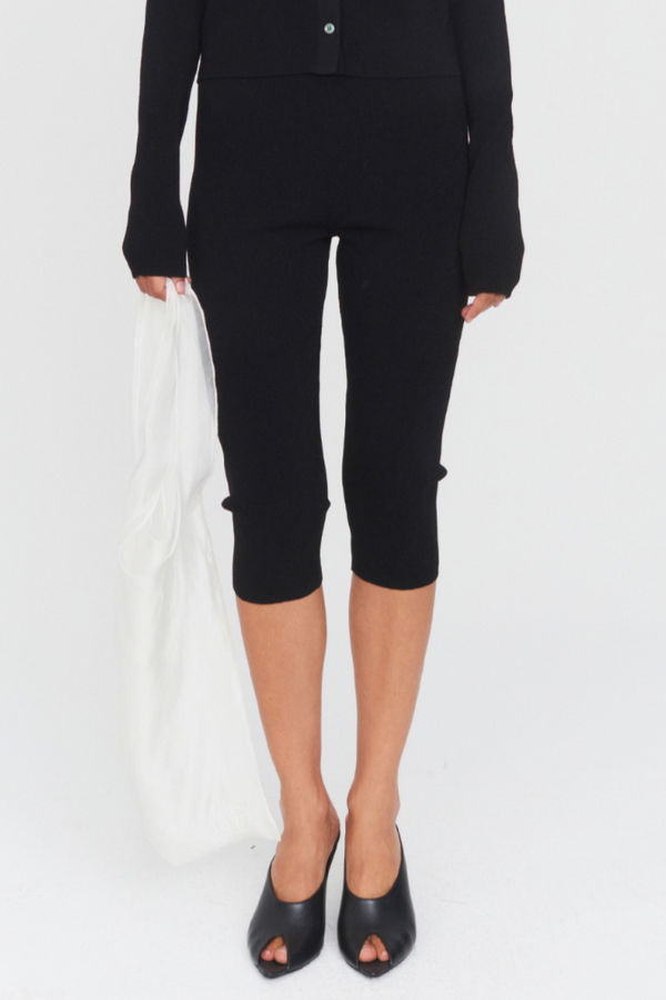 Madison Capri - Black