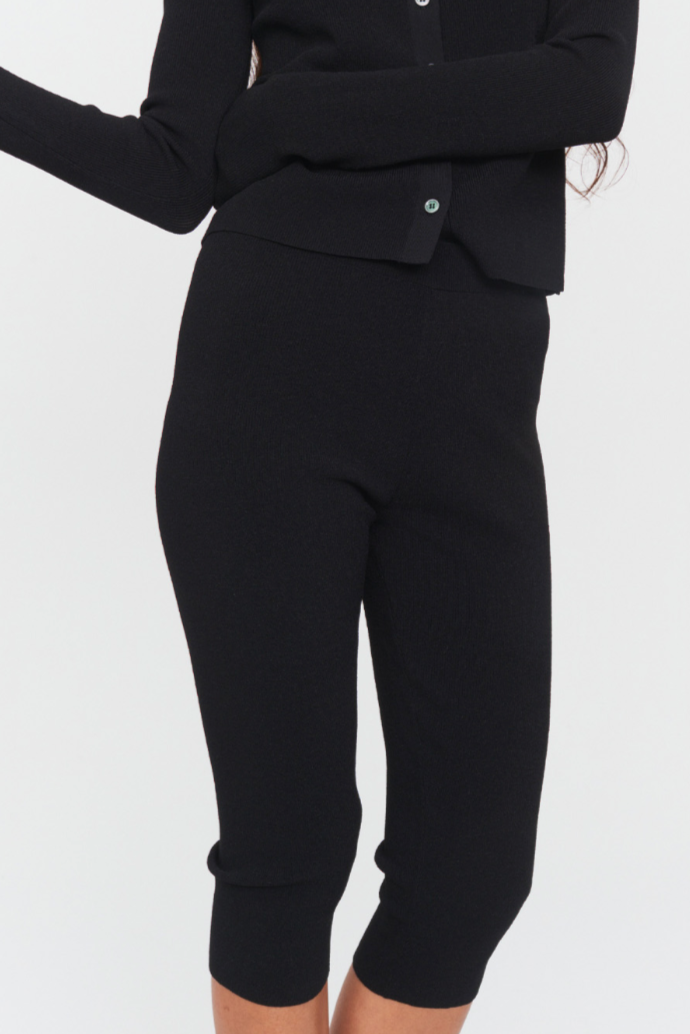 Madison Capri - Black