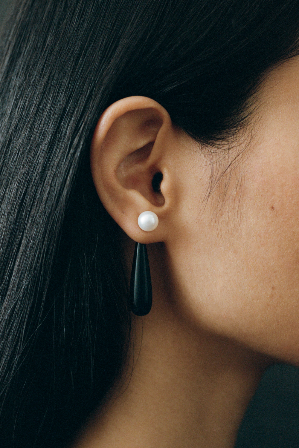 アクセサリー SOPHIE BUHAI Moon Pierced Earrings-Gold Gold Medium Pearl Drop Earrings | Sophie Buhai