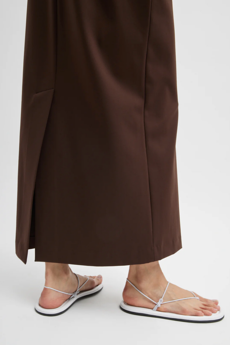 Compact Ultra Stretch Knit Pencil Skirt - Brown