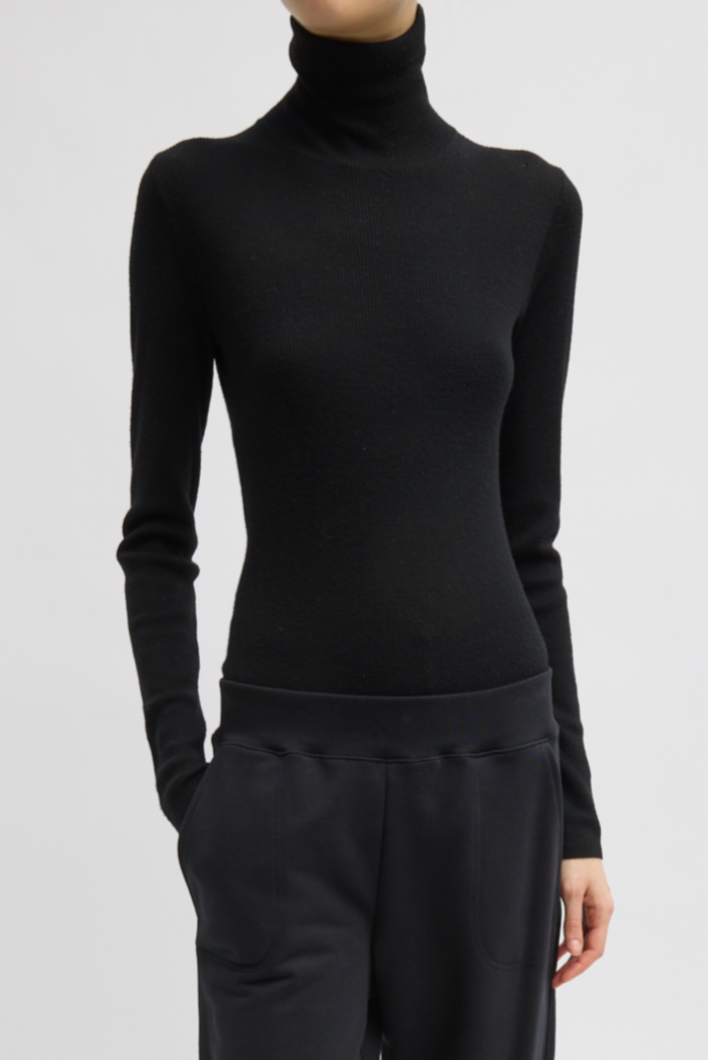 Featherweight Ribbed Sweater Turtleneck Pullover - Black