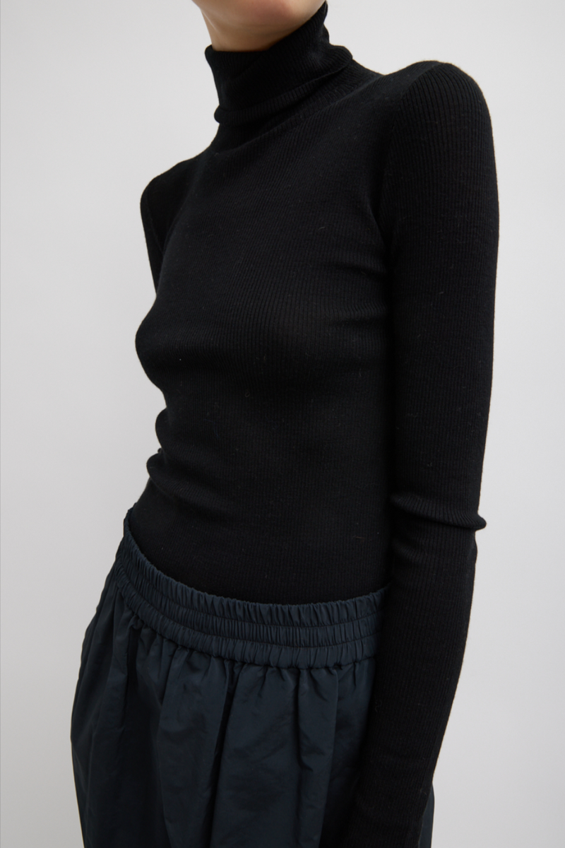Featherweight Ribbed Sweater Turtleneck Pullover - Black