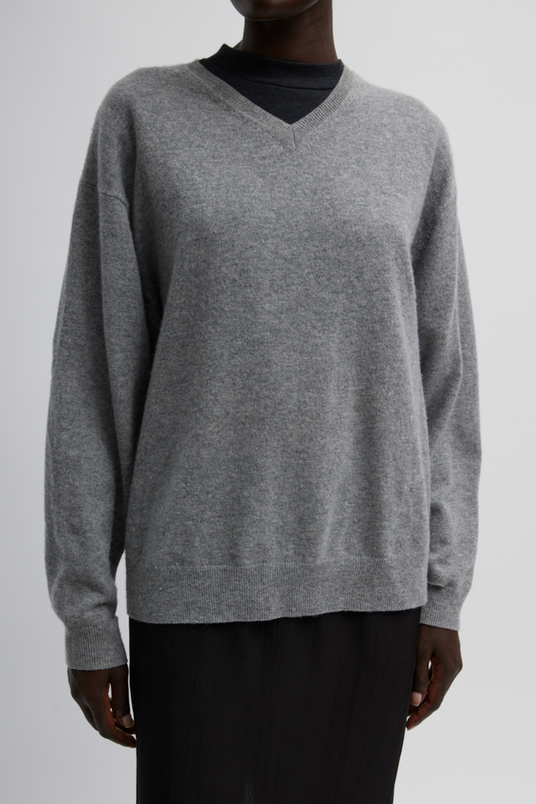 Washable Cashmere Easy V Neck Sweater - Heather Grey
