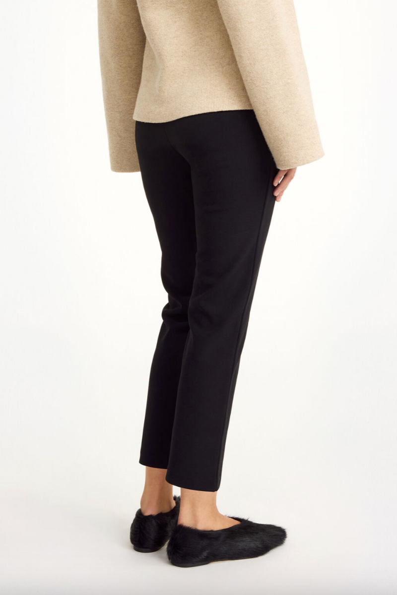 Vilea Cropped Trousers - Black