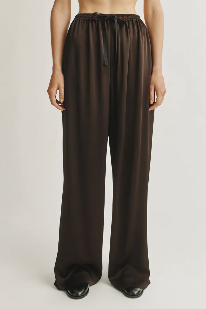 The Slouch Pants in Satin - Espresso