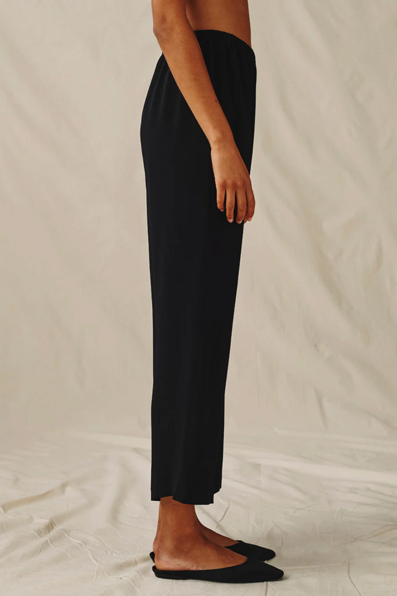 The Cocktail Pants in Crepe-Back Satin - Black