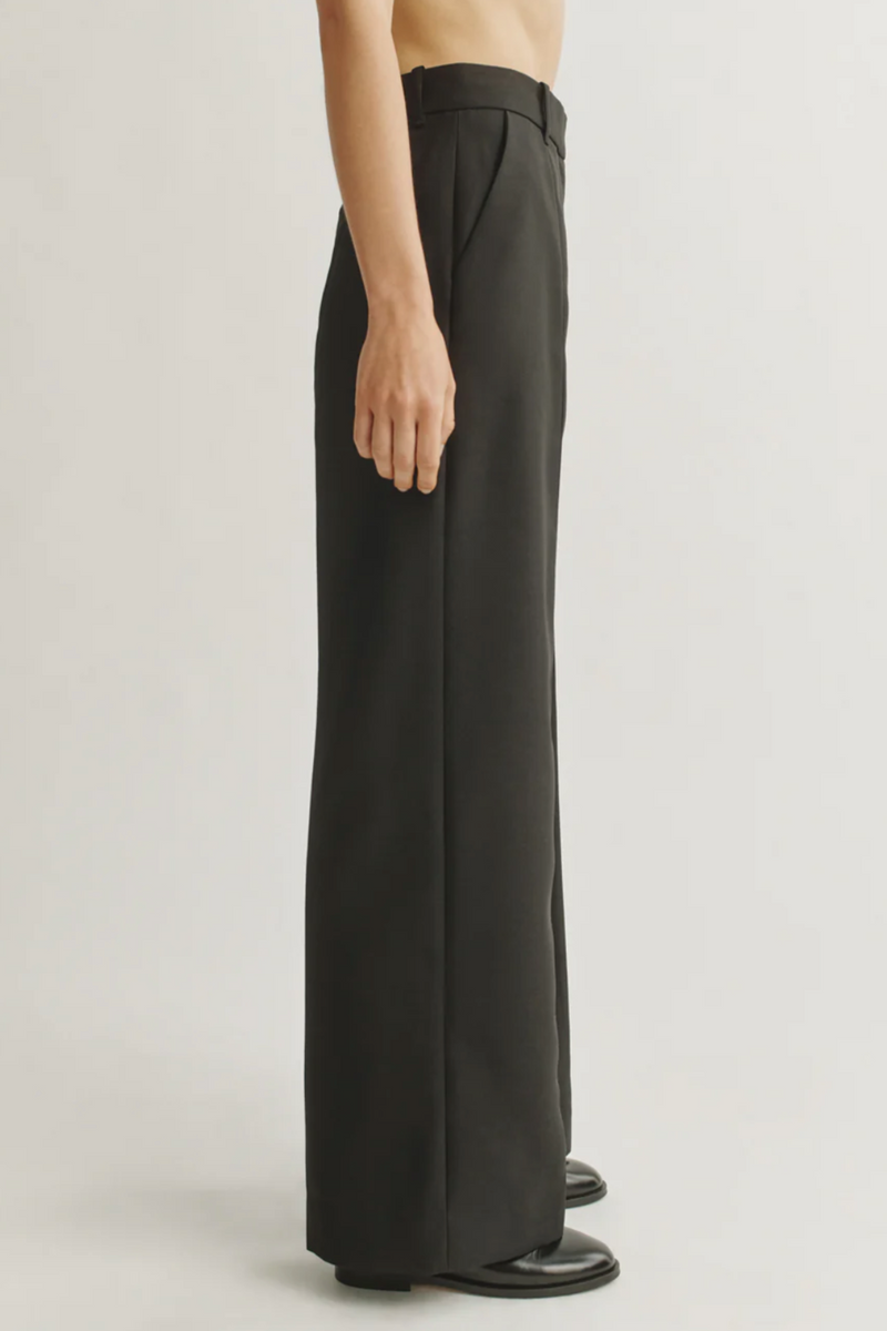The Tailored Trousers in Wool and Silk - Black