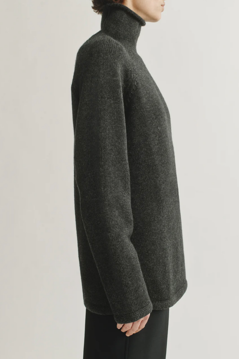 The Slouch Turtleneck - Charcoal