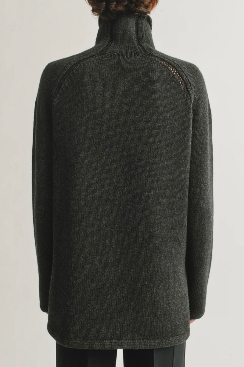 The Slouch Turtleneck - Charcoal