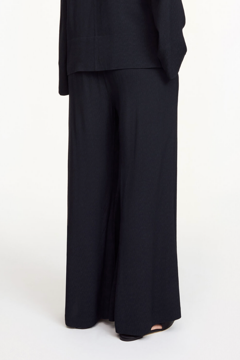 Lucee Flared Trousers - Black