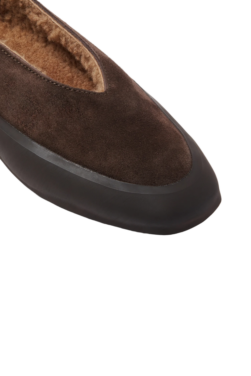 Apres Ski in Shearling and Leather - Brown